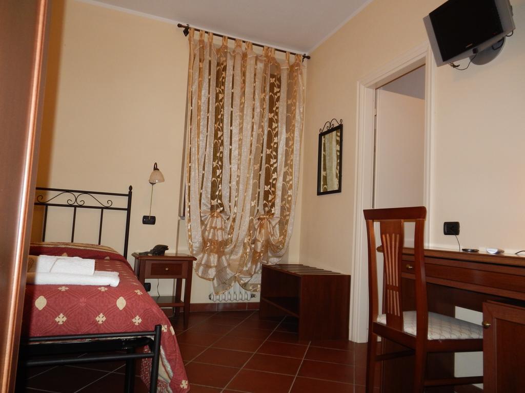Risthotel Pizzeria Italia Godiasco 部屋 写真